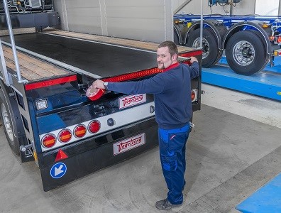 Afbouwmonteur nieuwe trailers (locatie Bedum)